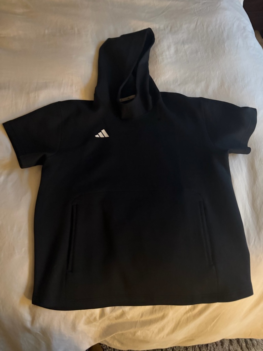 Adidas dugout short sleeve hoodie - gender neutral